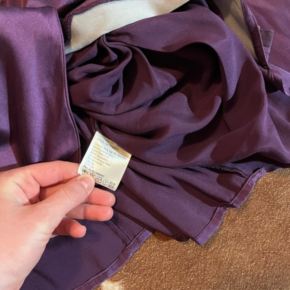 Farinaz Taghavi silk blend top 
size 6
Deep purple! - Picture 7 of 7